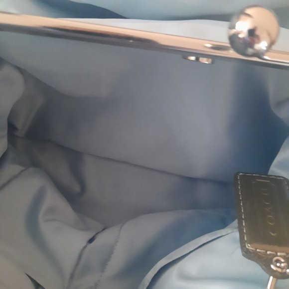 Coach Pewter Patent Leather Signature Logo Kiss Lock Purse Bag - Picture 15 of 16